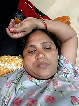 Snapshot of luxneha chatting on 20, 11, 2025 luxneha online show from 20, 11, 2025