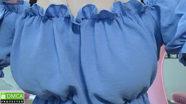 Megan Lora online show from 19, 12, 2025