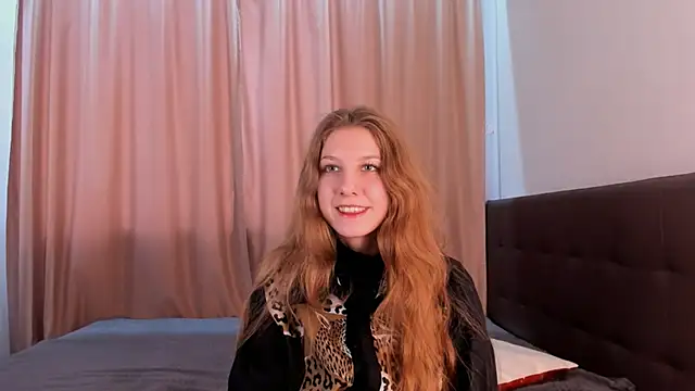 Snapshot of HazeLuneth chatting on 17, 2, 2026 HazeLuneth online show from 17, 2, 2026