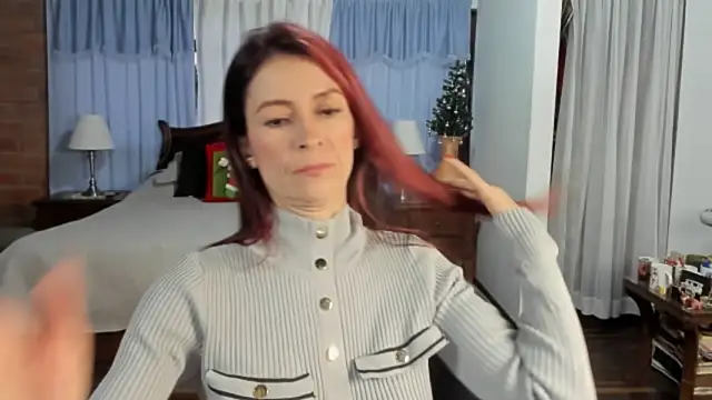 Charlotte-Willson online show from 13, 12, 2025