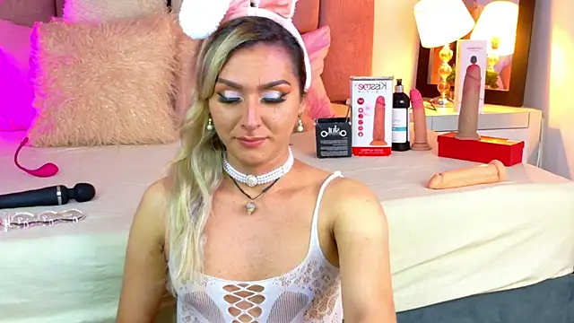 Lunitaa Diva online show from 7, 2, 2026