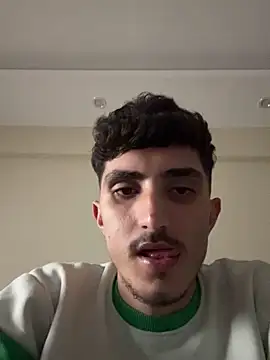 Snapshot of Josephlive_19 chatting on 20, 11, 2025 Josephlive 19 online show from 20, 11, 2025