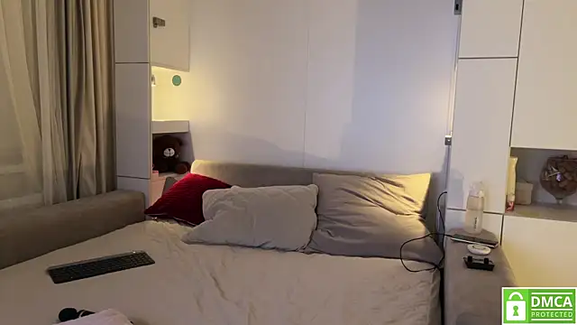 ai ai katty777 online show from 3, 12, 2025