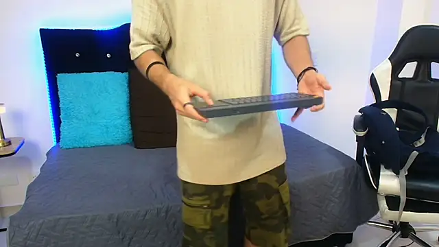 eren jeager online show from 15, 1, 2026