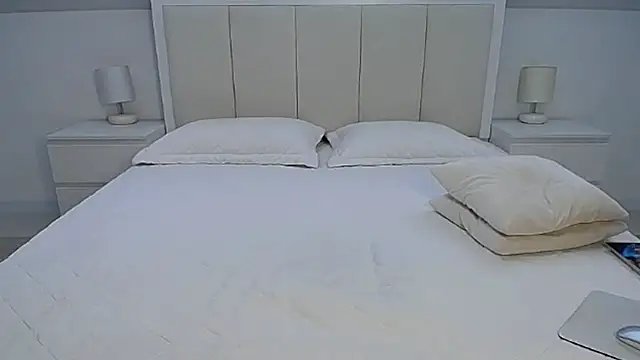 Milena29 online show from 6, 11, 2025