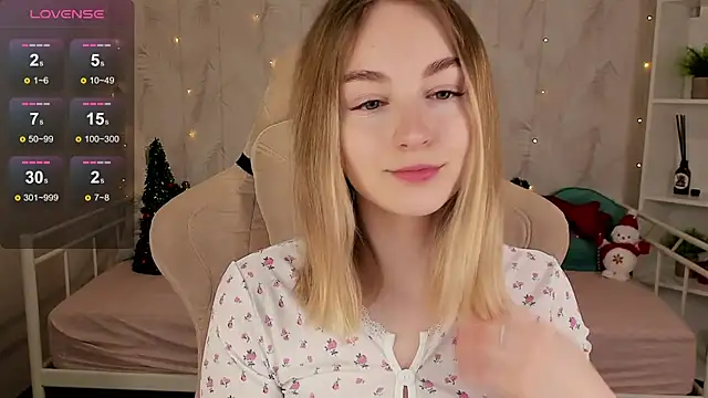 Shy Polly online show from 15, 12, 2025