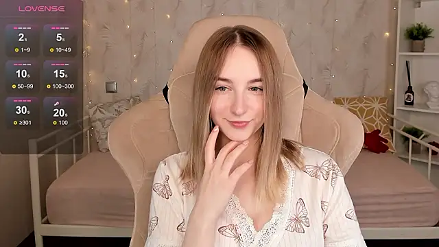 Shy Polly online show from 3, 2, 2026