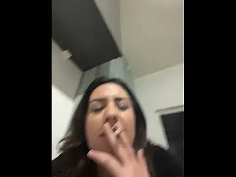 Snapshot of ____Eva____ chatting on 3, 12, 2025 Eva online show from 3, 12, 2025