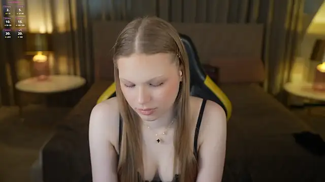 Snapshot of Charlotte_Dreams chatting on 24, 4, 2026 Charlotte Dreams online show from 24, 4, 2026