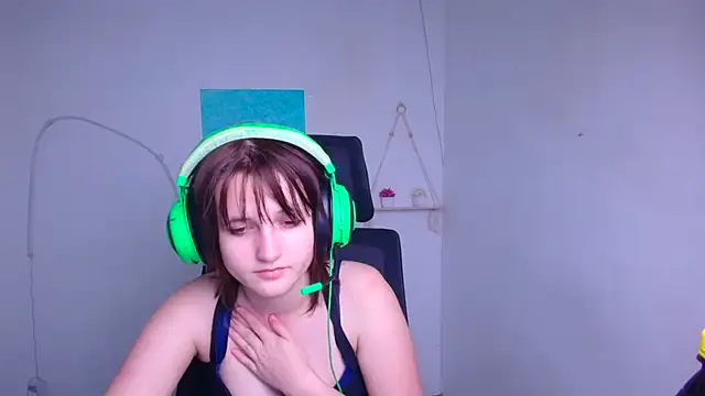 Alice Wonderme online show from 12, 1, 2026