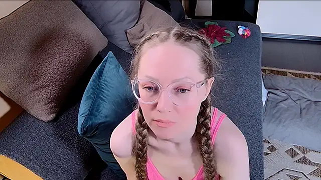 Snapshot of G0LDI chatting on 22, 4, 2026 G0LDI online show from 22, 4, 2026