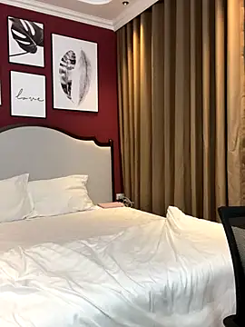 Snapshot of Queen-of-Love chatting on 22, 11, 2025 Queen-of-Love online show from 22, 11, 2025