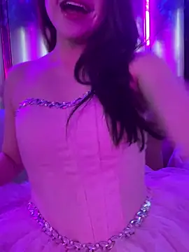 Queen-of-Love online show from 10, 2, 2026