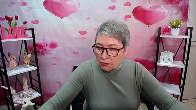 Snapshot of OlgaLuck chatting on 18, 5, 2026 OlgaLuck online show from 18, 5, 2026
