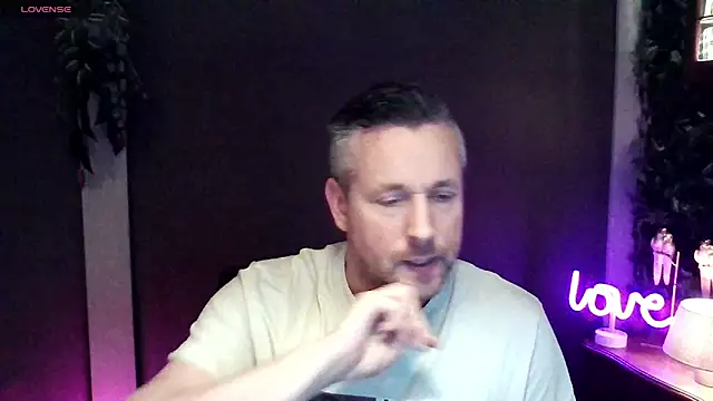 Hunter Fl online show from 26, 11, 2025