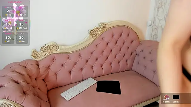 Mysterius Woman online show from 3, 12, 2025