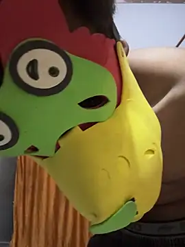 Snapshot of lustdemon33 chatting on 2, 3, 2026 lustdemon33 online show from 2, 3, 2026