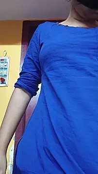 SameeraReddy19 online show from 14, 5, 2026
