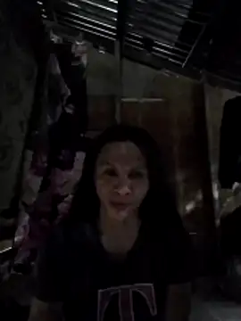 Snapshot of lovelycarla32 chatting on 27, 11, 2025 lovelycarla32 online show from 27, 11, 2025