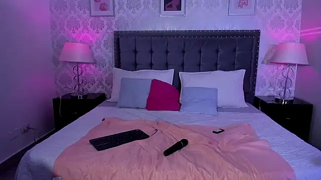 Snapshot of Evabellee chatting on 29, 11, 2025 Evabellee online show from 29, 11, 2025