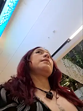 Snapshot of Eveeelyn25 chatting on 1, 3, 2026 Eveeelyn25 online show from 1, 3, 2026