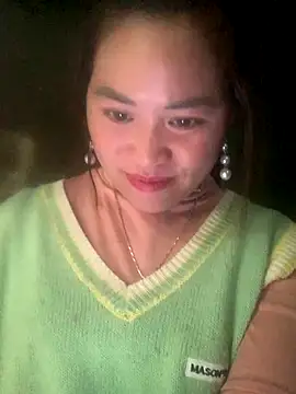 Snapshot of hotel222 chatting on 23, 11, 2025 hotel222 online show from 23, 11, 2025