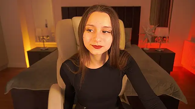 TinyNatalie online show from 7, 2, 2026