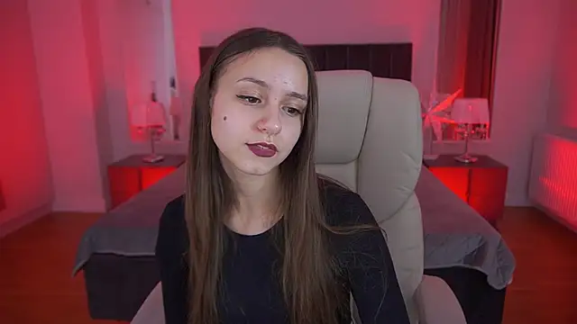 TinyNatalie online show from 8, 2, 2026