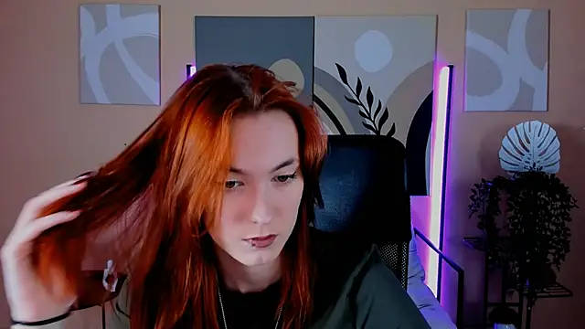 Snapshot of SierraHarper chatting on 1, 12, 2025 SierraHarper online show from 1, 12, 2025