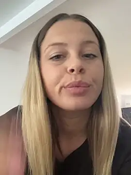 KateAllyaa online show from 2, 2, 2026