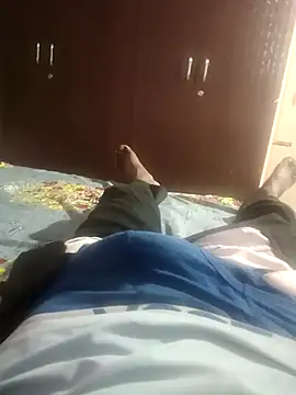 Snapshot of Karnataka-boy chatting on 28, 11, 2025 Karnataka-boy online show from 28, 11, 2025