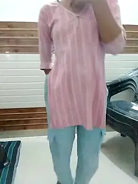 Snapshot of Janvi89 chatting on 24, 11, 2025 Janvi89 online show from 24, 11, 2025