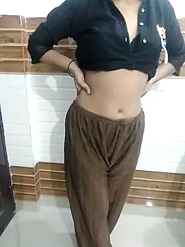 Snapshot of Janvi89 chatting on 27, 11, 2025 Janvi89 online show from 27, 11, 2025