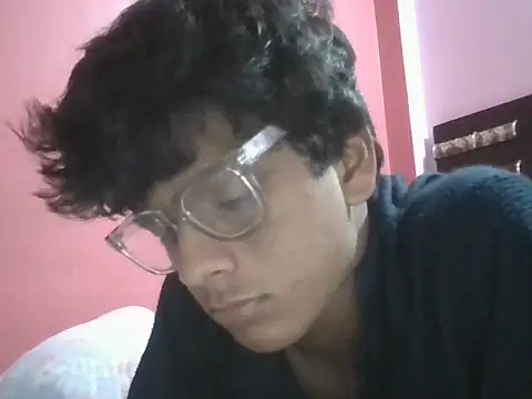 Snapshot of maskedman699 chatting on 28, 11, 2025 maskedman699 online show from 28, 11, 2025