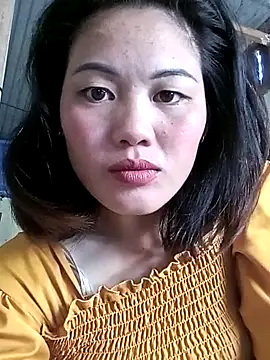 Snapshot of lynae-0 chatting on 24, 11, 2025 lynae-0 online show from 24, 11, 2025