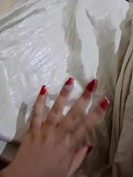 Snapshot of yasmine_x chatting on 22, 11, 2025 yasmine x online show from 22, 11, 2025