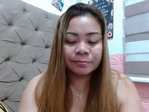 Snapshot of xxdhelxx chatting on 22, 11, 2025 xxdhelxx online show from 22, 11, 2025