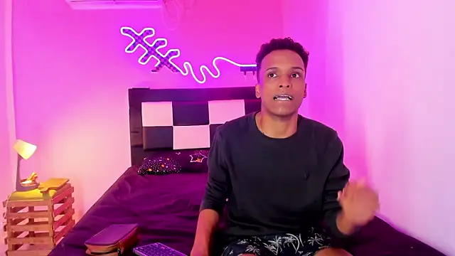 Black Guys Pervert  online show from 29, 11, 2025