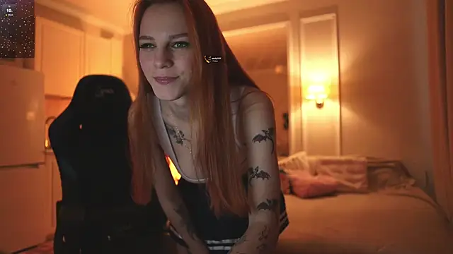  alice meyss  online show from 26, 11, 2025