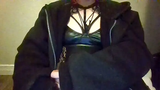 Snapshot of findom_mistressvampcandy chatting on 26, 11, 2025 findom mistressvampcandy online show from 26, 11, 2025