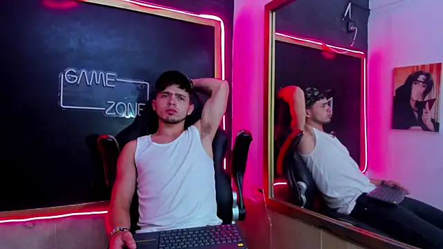 Snapshot of Erick_Blessed chatting on 27, 11, 2025 Erick Blessed online show from 27, 11, 2025