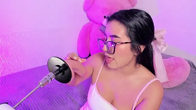 IbbieeBennett 1 online show from 11, 3, 2026