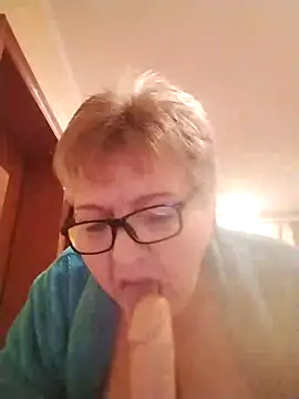 Snapshot of MillanaOcean chatting on 27, 11, 2025 MillanaOcean online show from 27, 11, 2025