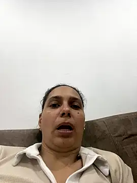 Snapshot of candyysofhia chatting on 23, 11, 2025 candyysofhia online show from 23, 11, 2025