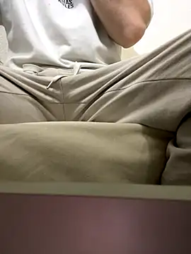 Daisuke 01 online show from 4, 12, 2025