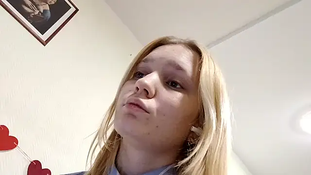 Snapshot of xlo_lax chatting on 1, 12, 2025 xlo lax online show from 1, 12, 2025