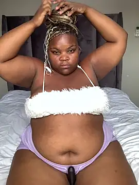 cuddlegiantbear online show from 28, 11, 2025