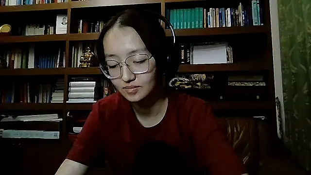 Snapshot of LinaClous chatting on 28, 2, 2026 LinaClous online show from 28, 2, 2026