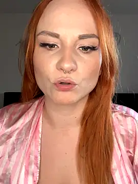 Snapshot of Fiebie_licios chatting on 2, 12, 2025 Fiebie licios online show from 2, 12, 2025