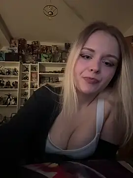 OfflineLizzy online show from 9, 3, 2026